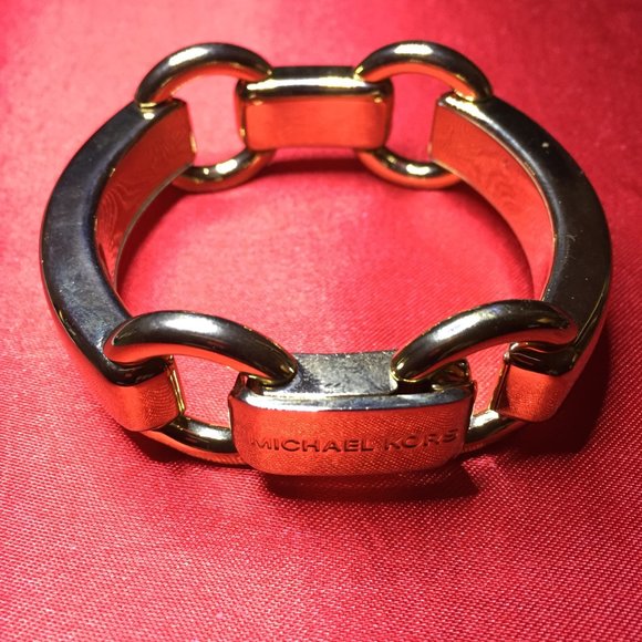 Michael Kors Gold-Tone Link Bracelet - Picture 2 of 4